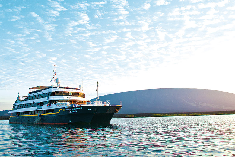 lindblad cruises galapagos islands