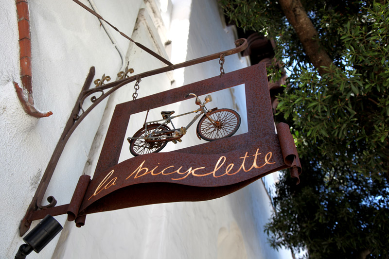 <i>La Bicyclette</i> - Photo courtesy of CarmelCalifornia.com