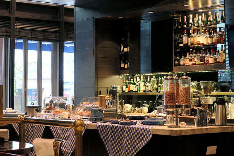 Breakfast at Tableau Bar Bistro - Photo by Hideaway Report editor