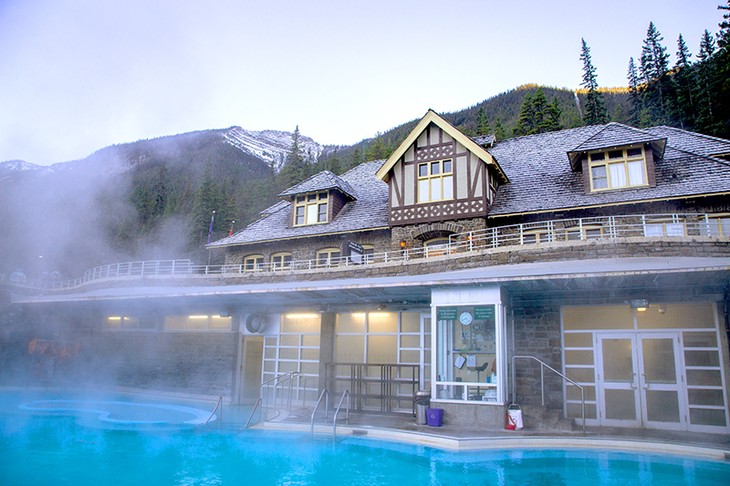 Steaming mineral waters at Upper Hot Springs - Parks Canada © Olivia Robinson