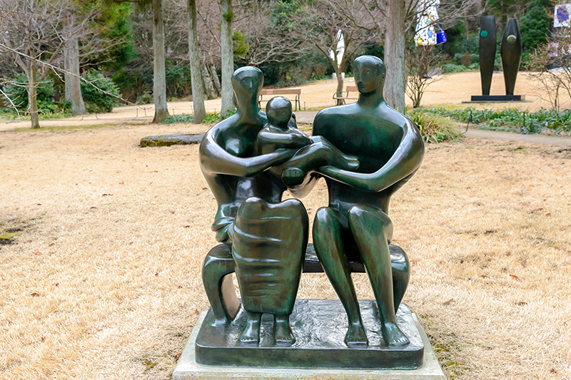 <i>Family Group</i> (1948-49), bronze sculpture by Henry Moore at the Hakone Open-Air Museum - © TungCheung/Shutterstock