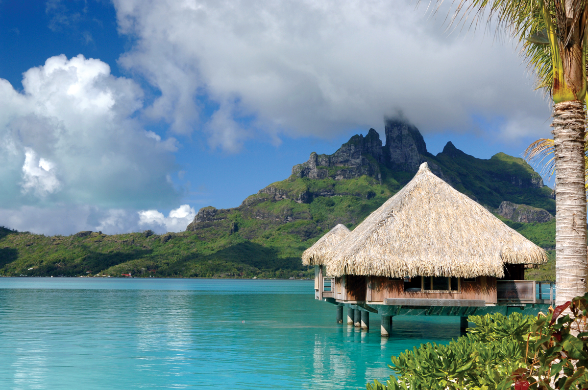Stunning Overwater Bungalows Le Taha A